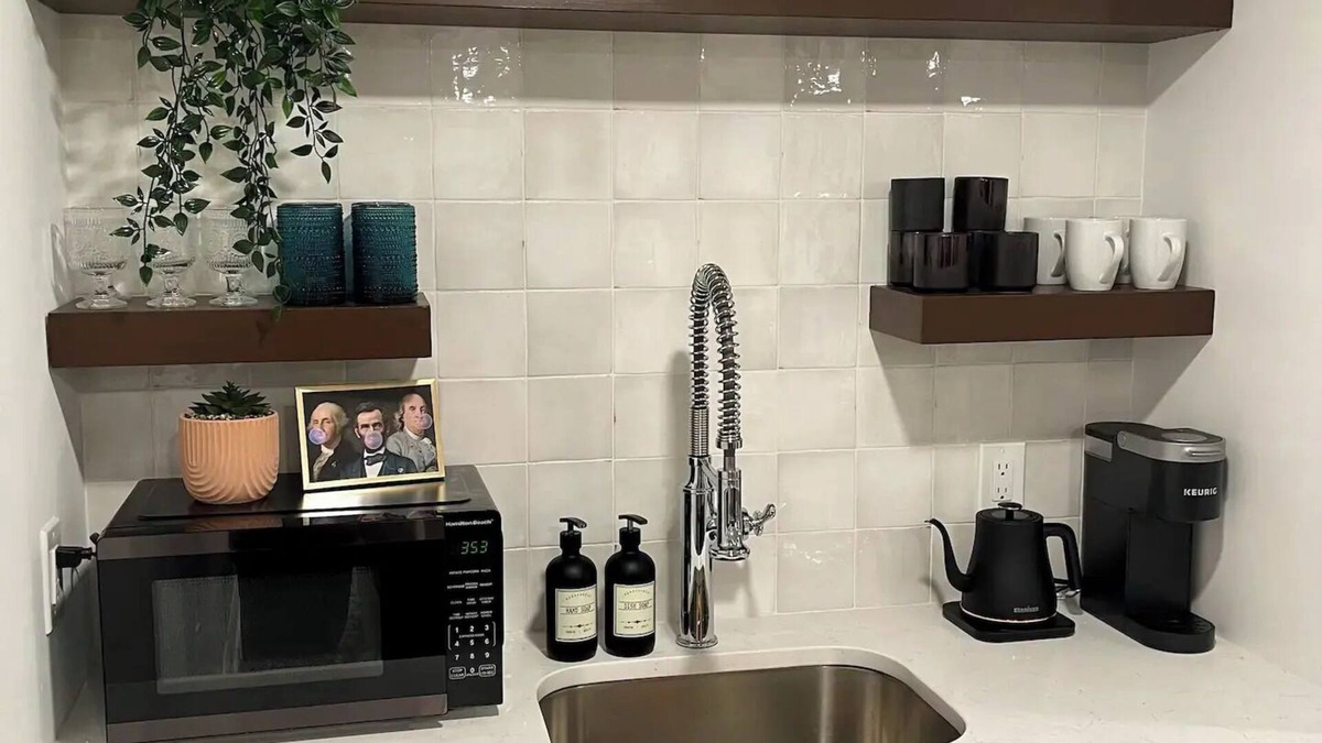 Near Northeast Apartment | In the middle of Trendy NoMa/Union Market! Private Basement 1br/1ba Apartment