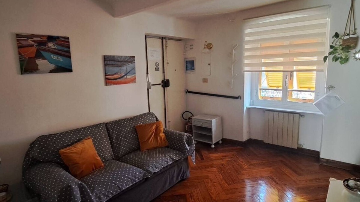Genoa Apartment | In the Piazzetta in Nervi