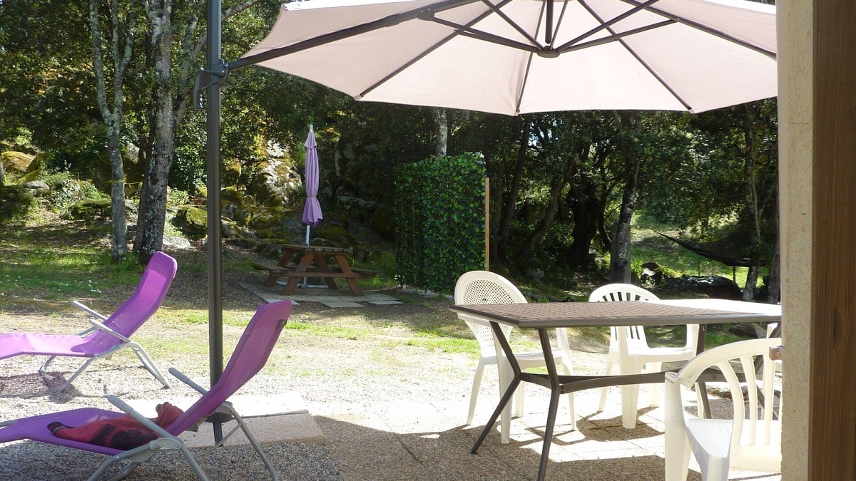 Sollacaro House | In the shade of oak trees 8 minutes from the beach