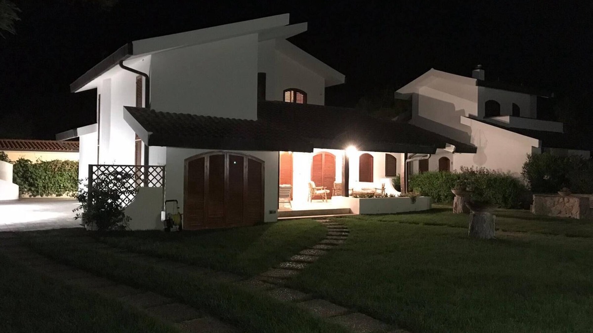 Giannella Villa | In the tranquility of the pine forest a stone's throw from the beach