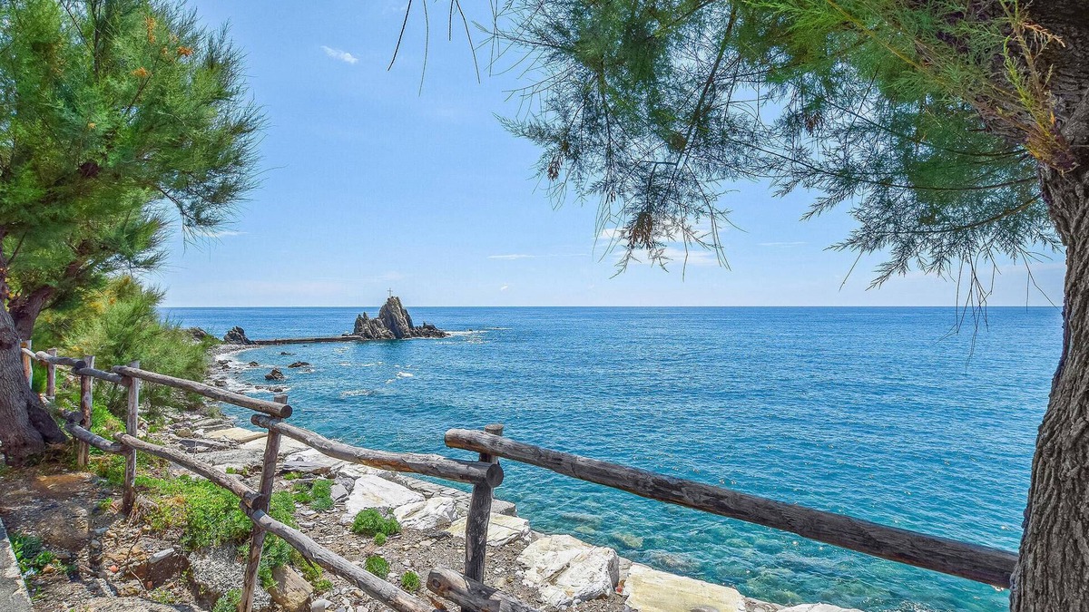Carro Apartment | In this beautiful apartment you can spend a relaxing vacation.