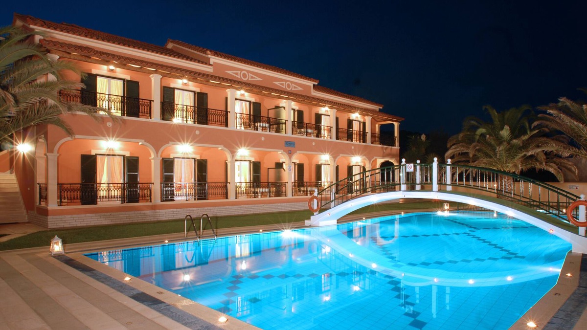 Termenades Apartment | In Villa Luxury Apartment with Pool