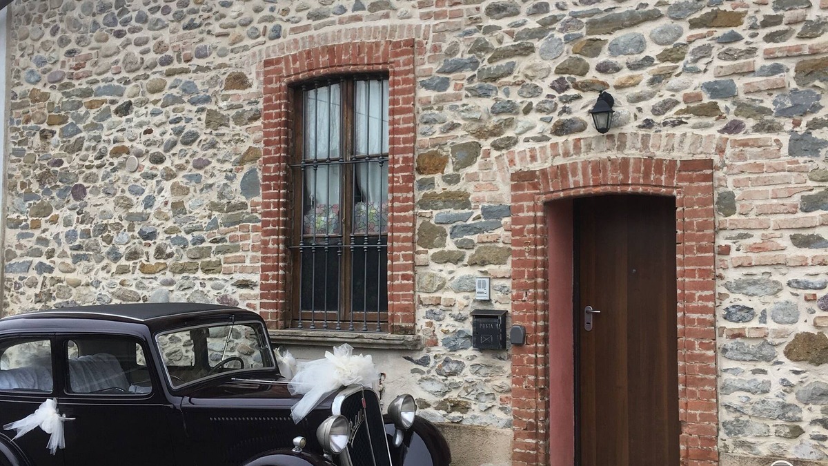 Mapello Apartment | INCANTEVOLE APPARTAMENTO LA SACRESTIA RICAVATO SUL RETRO DI UNA CHIESA