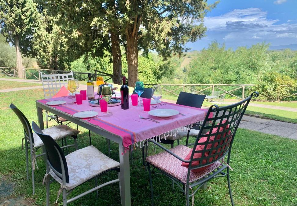 Colleoli Apartment | Incantevole borgo con piscine