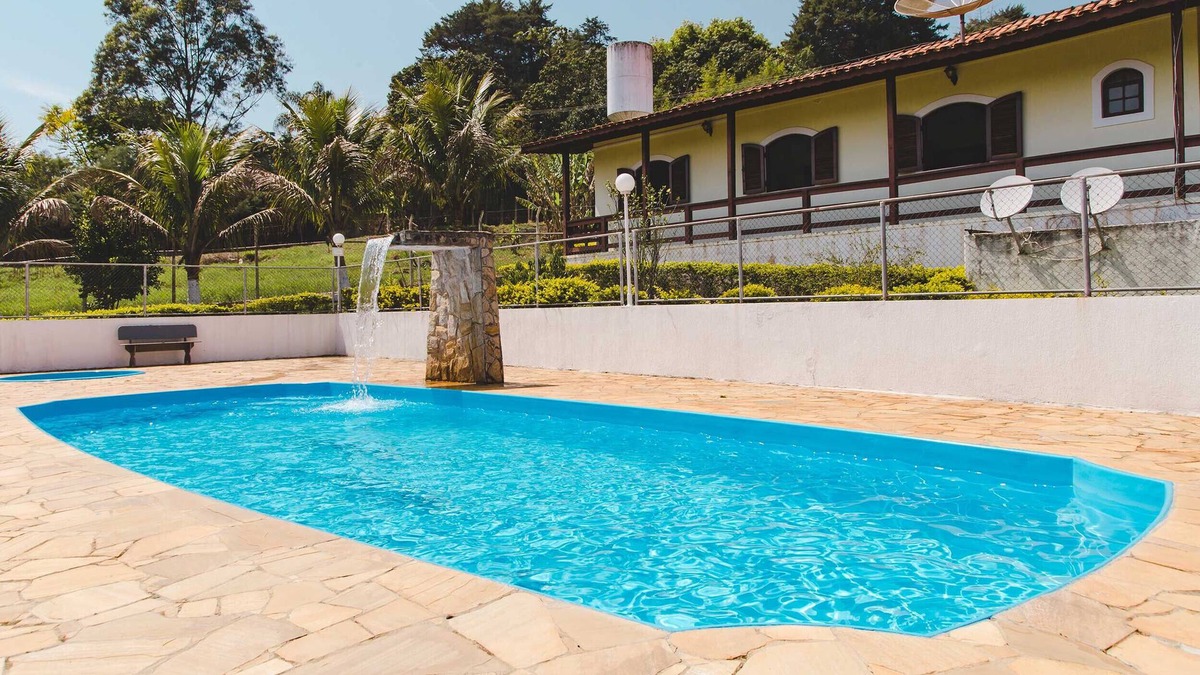 Chacaras Fernao Dias House | Incrível chácara com churrasq. em Atibaia/SP