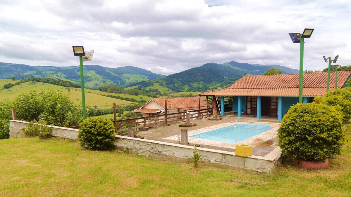 Extrema House | Incrível chácara com piscina e lazer em Extrema/MG