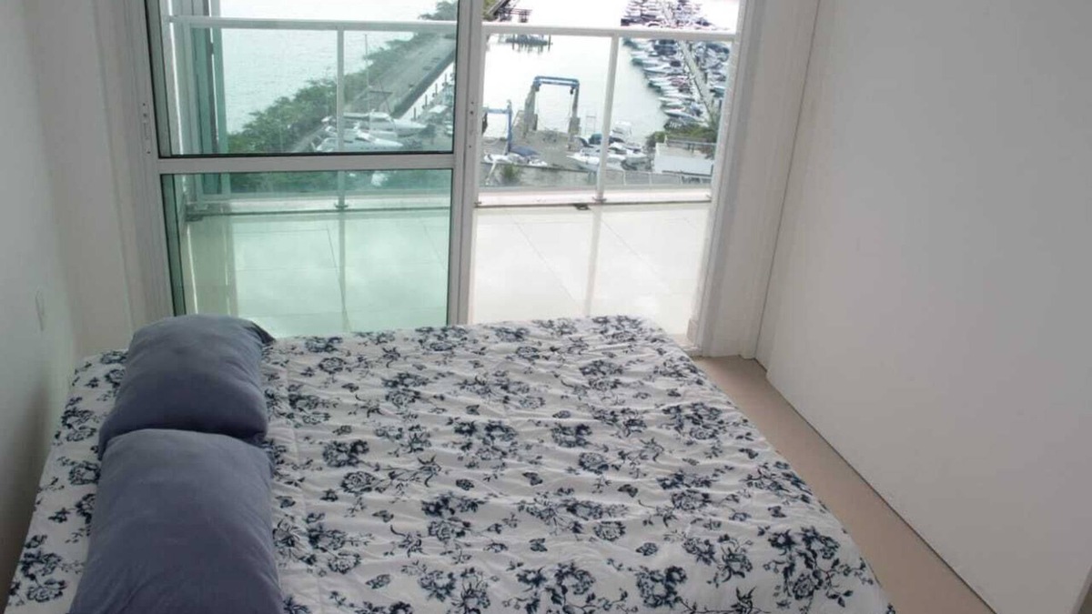 Dois de Julho Apartment | Incredible apartment overlooking All Saints Bay