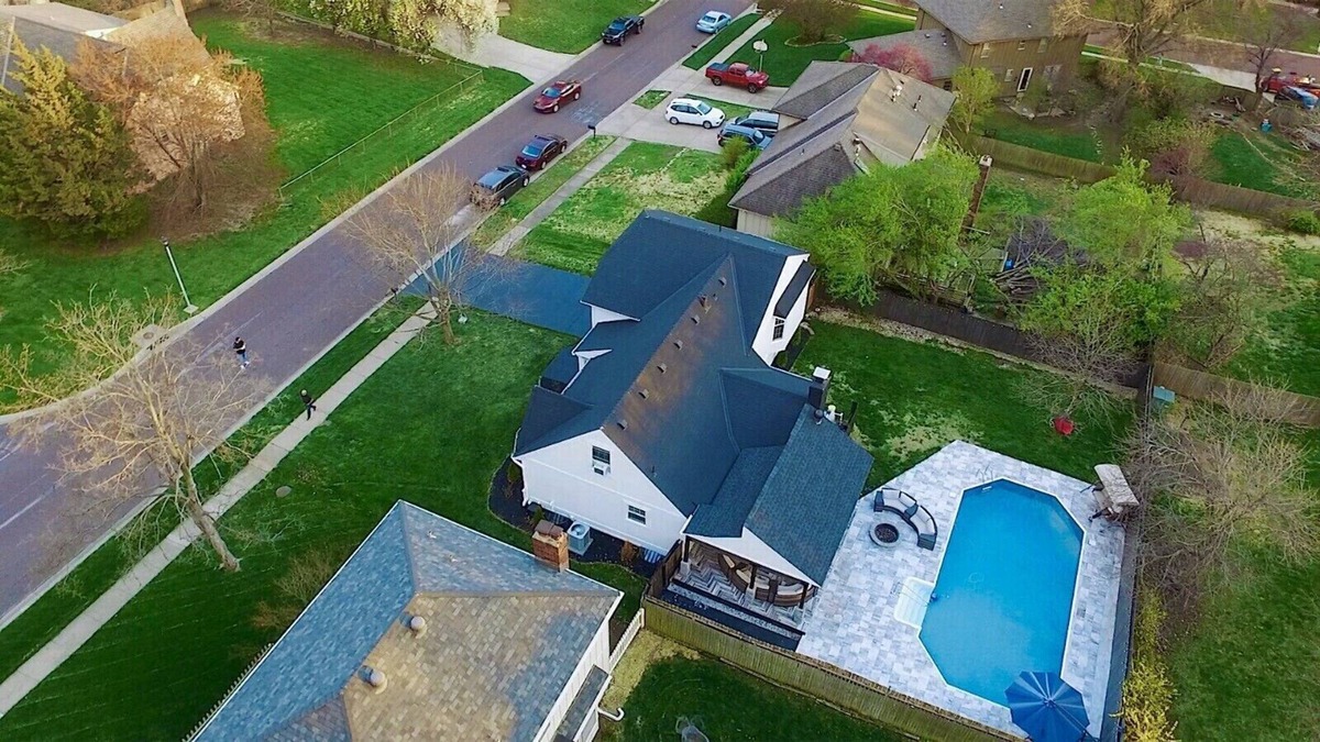 Lenexa House | Incredible beautiful home! Great location close to KC