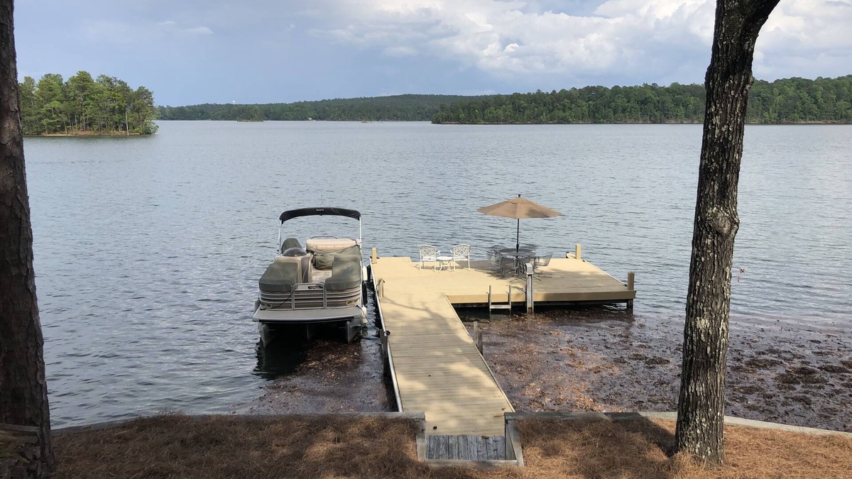 Tallassee House | Incredible Big Water View! Deep Water Without All the Traffic! Sleeps 12