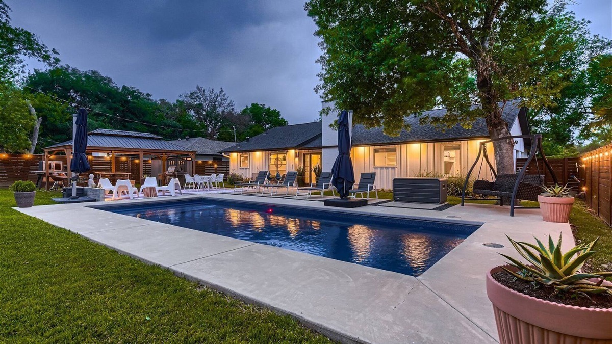 Westgate House | Incredibly Stylish Home wt Pool and awesome outdoor Hangout Space!