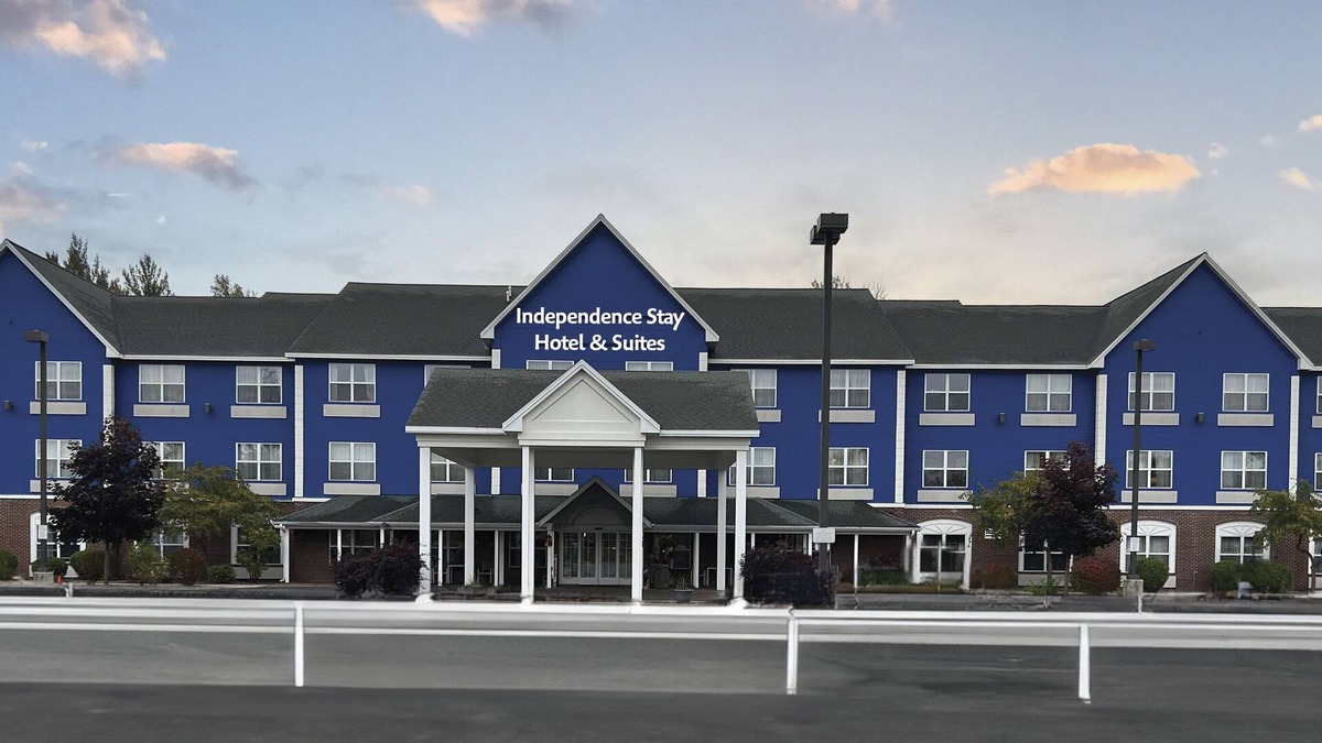 Marinette Hotel | Independence Stay Hotel & Suites