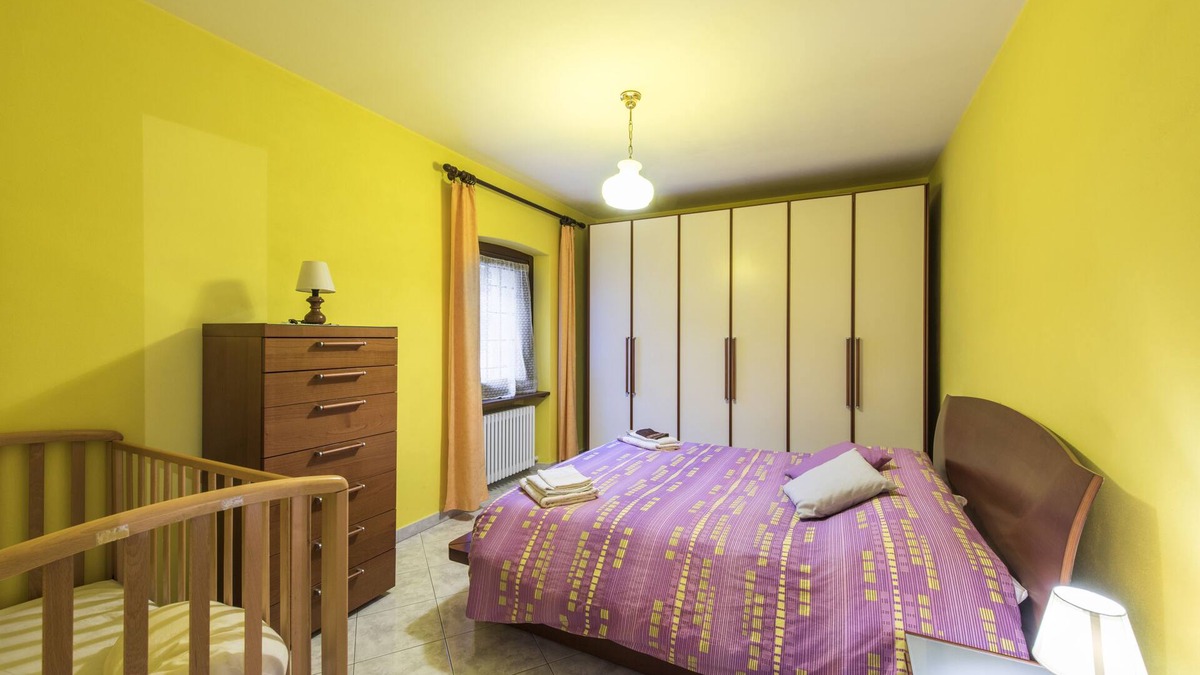 Settimo Vittone Apartment | Independent apartment with large garden a few minutes from the Aosta Valley.