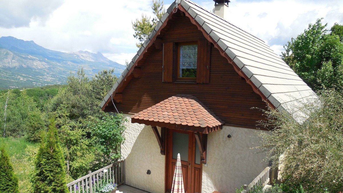 La Batie-Vieille Ski Chalet | Independent chalet in the mountains