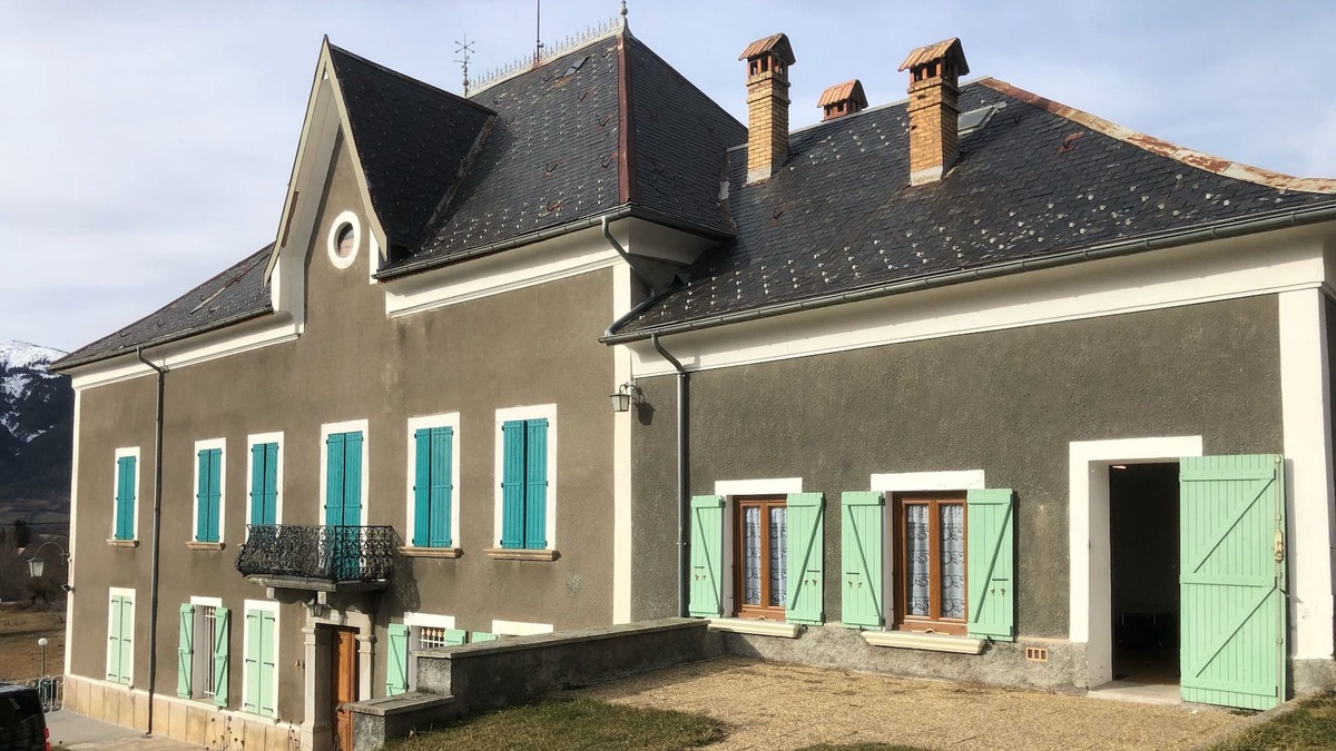 Seyne House | Independent cottage in large 19th century house in Seyne les Alpes, sleeps 6