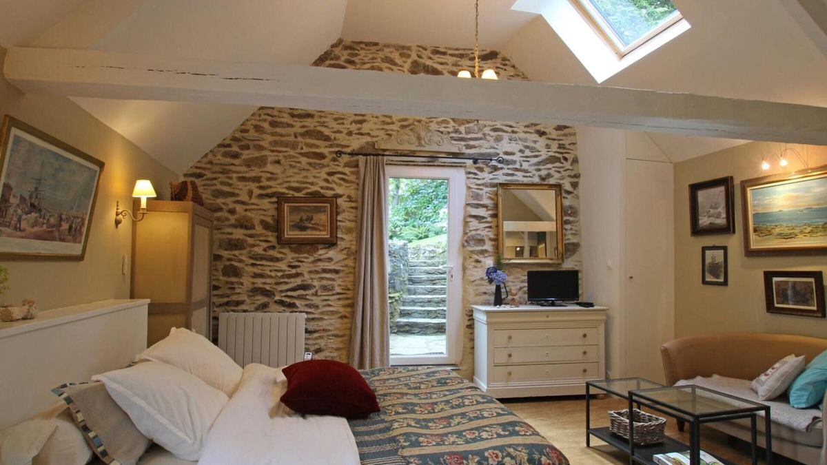 Urville-Nacqueville Apartment | Independent cottage with sea view, private garden and wifi
