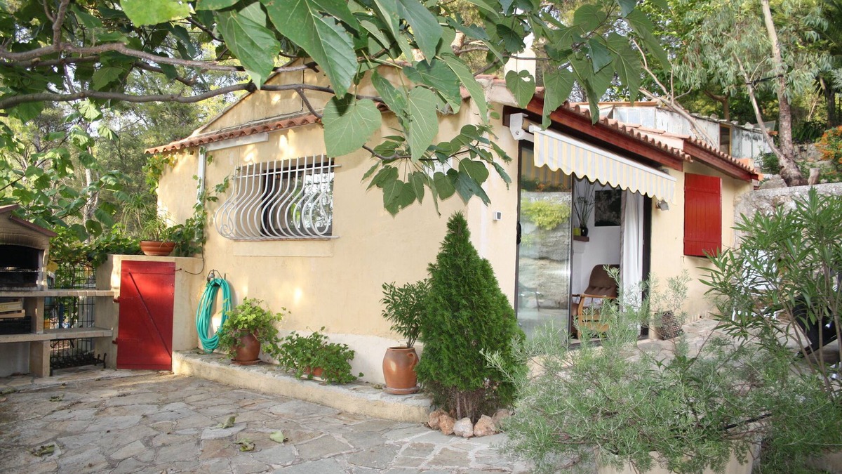 Carqueiranne Cabin | Independent pavilion in a quiet hill with quiet pool 3 *