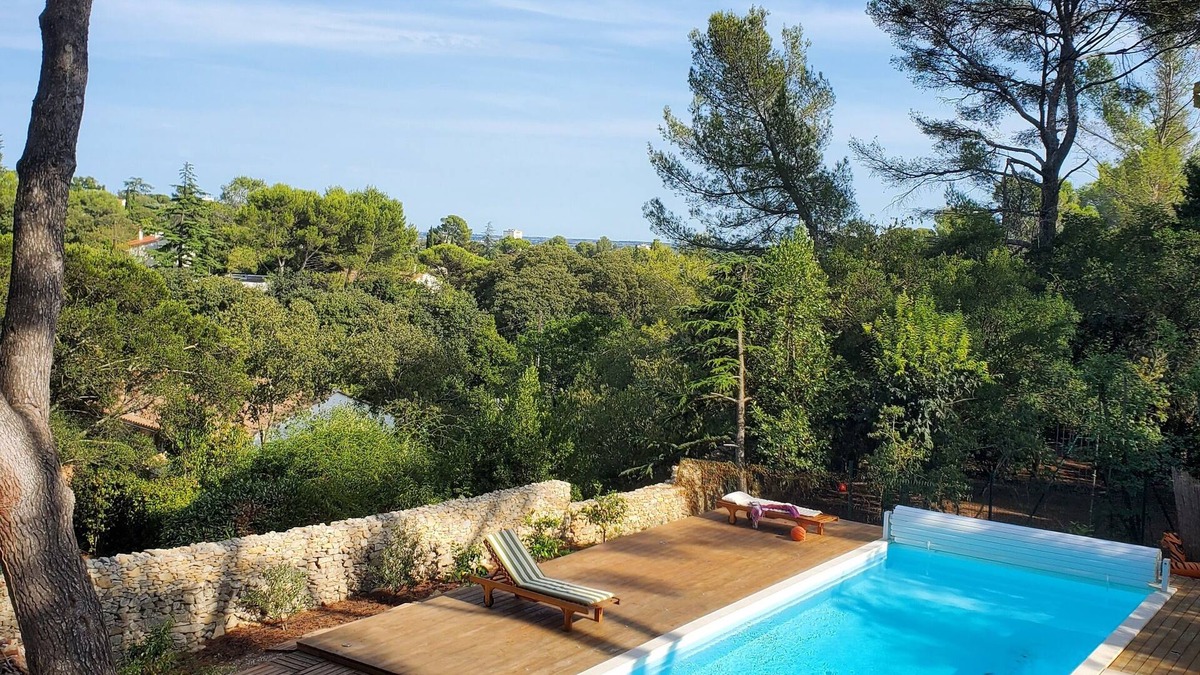 Les 3 Ponts Bed & Breakfast | Independent studio with pool