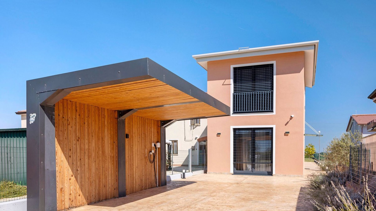 Ceggia House | Independent Villa La Perla