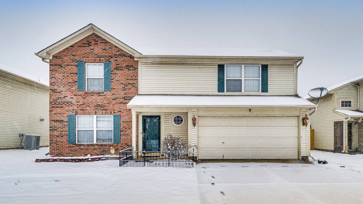 Pike House | Indianapolis Home w/Private Yard ~ 8 Mi to Dtwn!