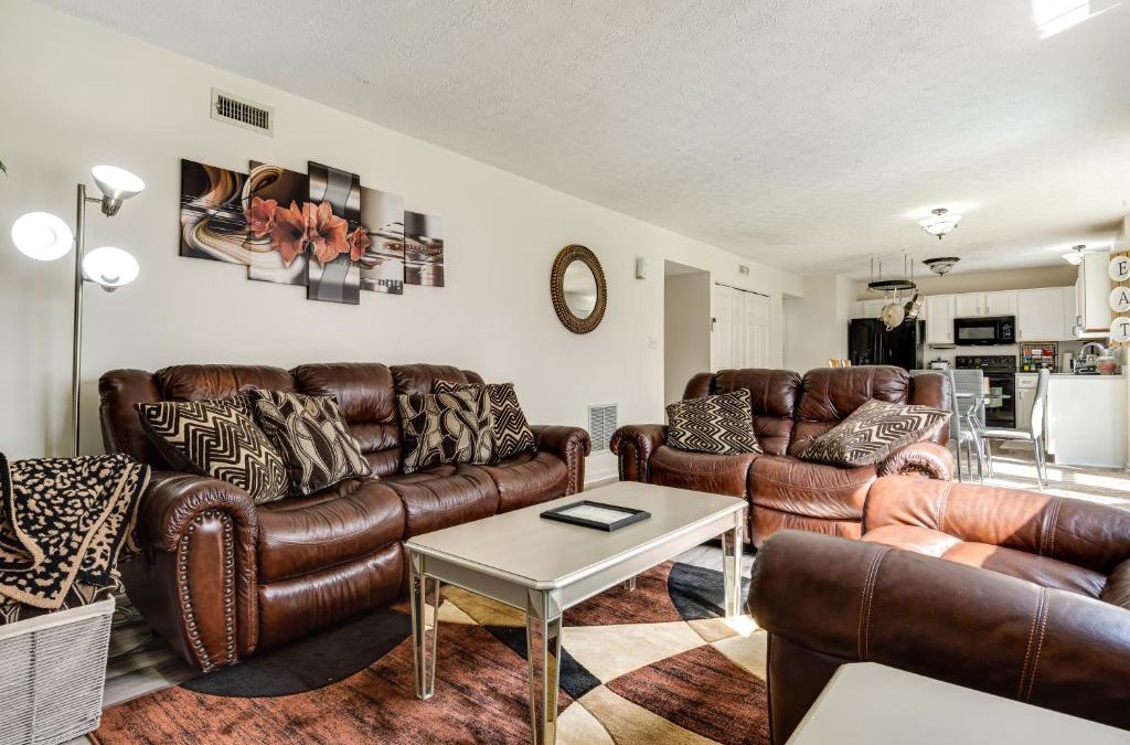 Wayne House | Indianapolis Rental Home with Gym Near Speedway!