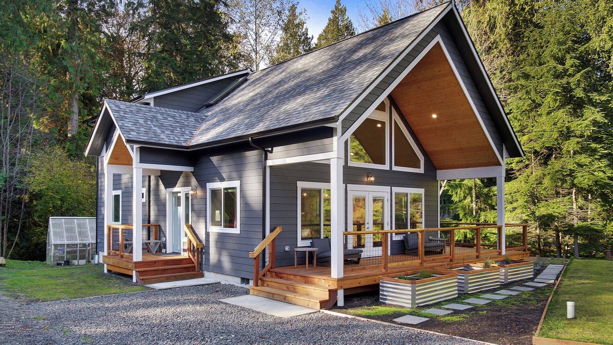 Indianola House | Indianola Cedar House - New Build 2024, Wraparound Deck + Quality finishes