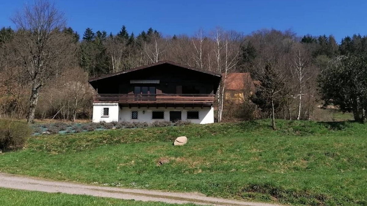 Colroy-la-Roche Ski Chalet | Individual chalet for up to 12 people. Tennis court.