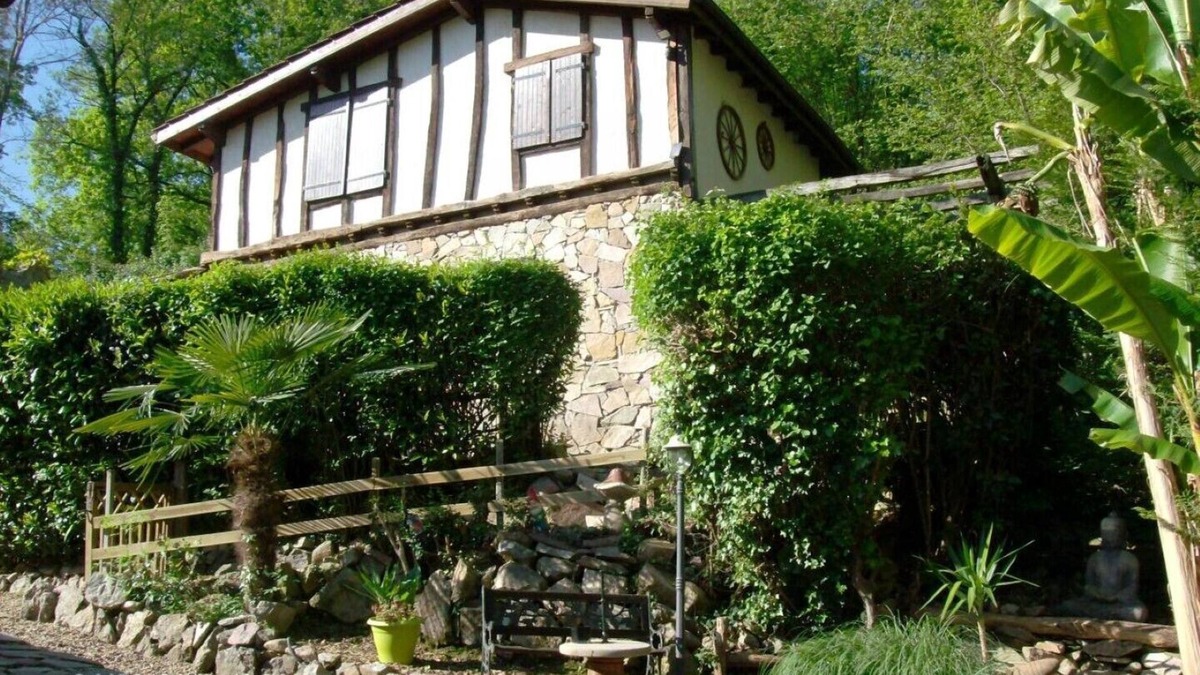 Ascain House | Individual house