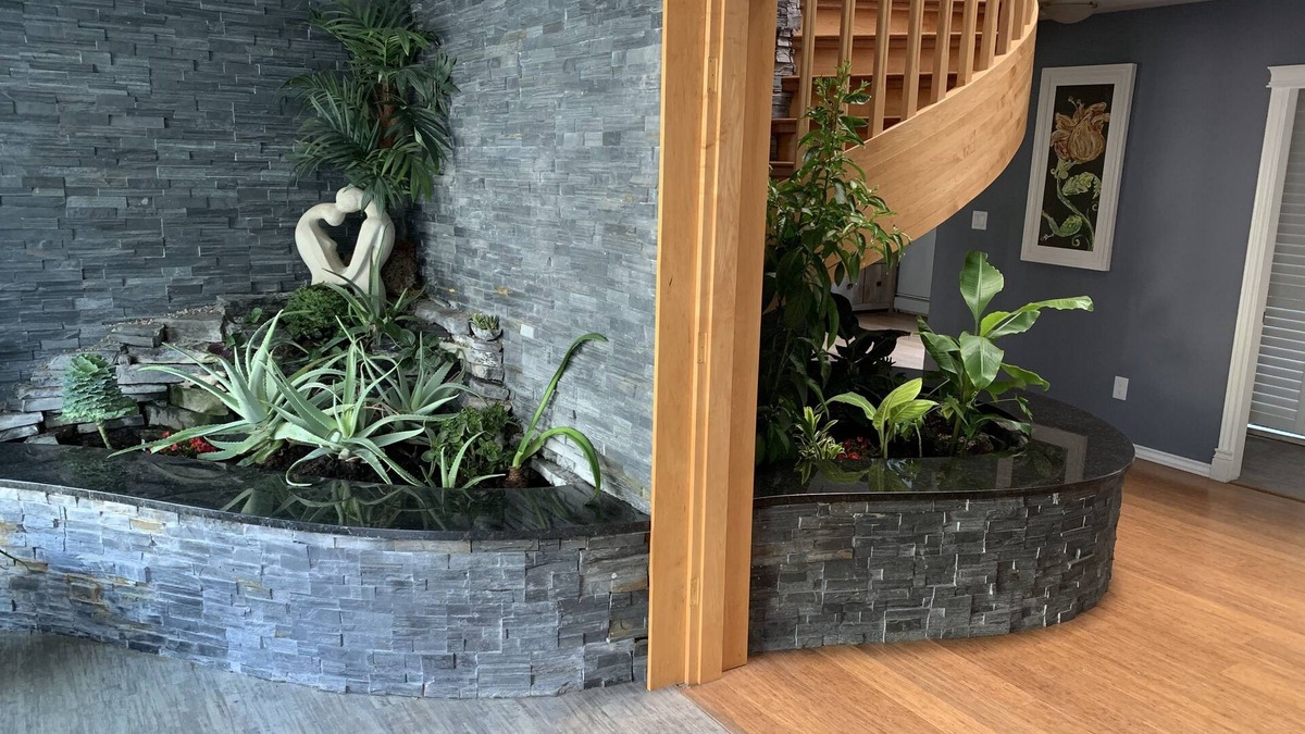 Sherwood Park House | Indoor garden, Acreage