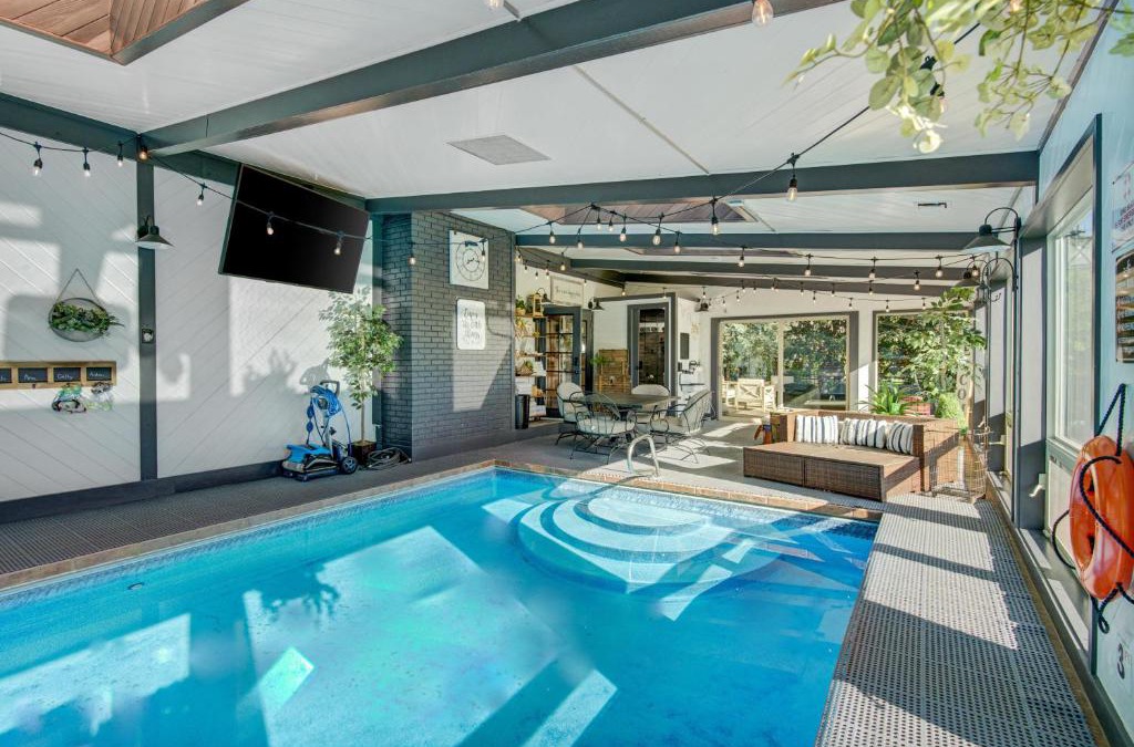 Loveland House | Indoor Pool and Hot Tub on Golf Course