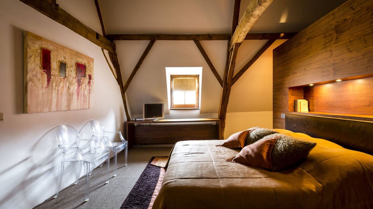 Loupoigne Other | Indrani Lodge: Where The Past And The Future Meld Into A Harmonious Present
