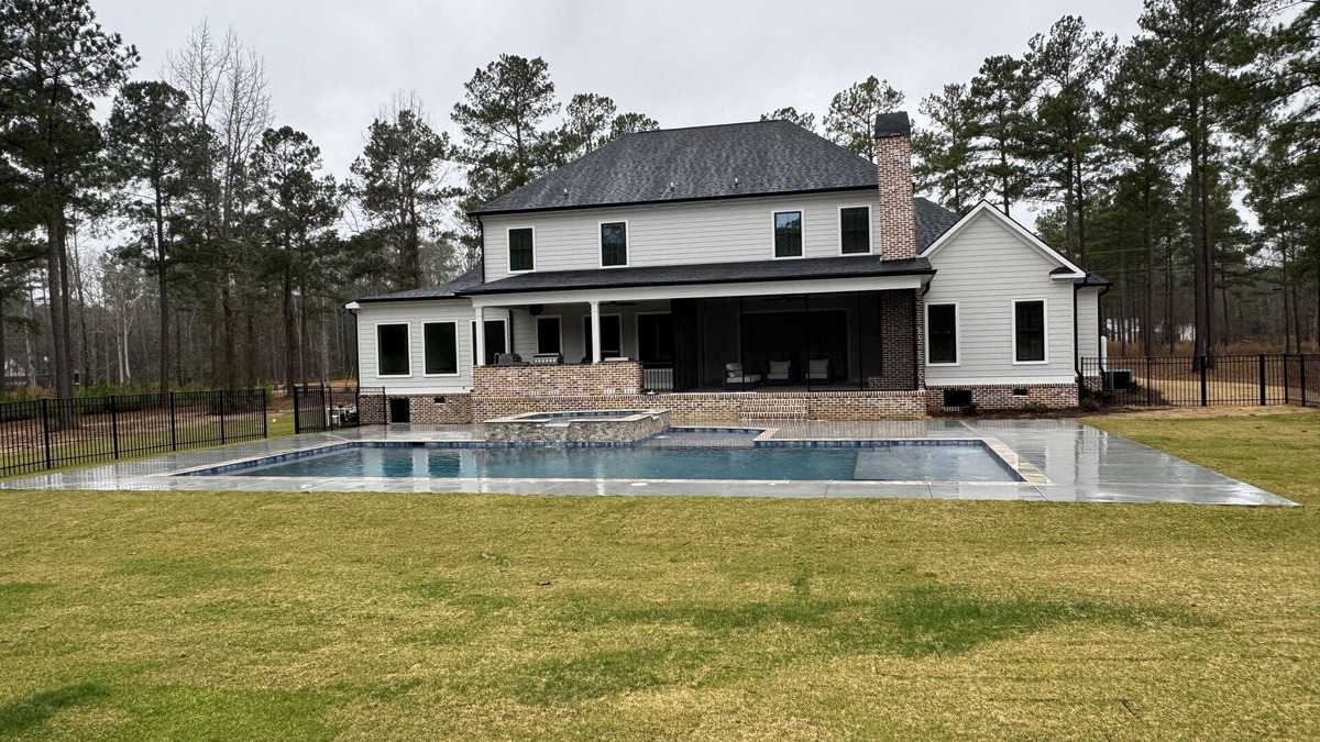 Harlem House | Indulge in Luxury: Your Masters Sanctuary Awaits! 25 Minutes from course w/pool