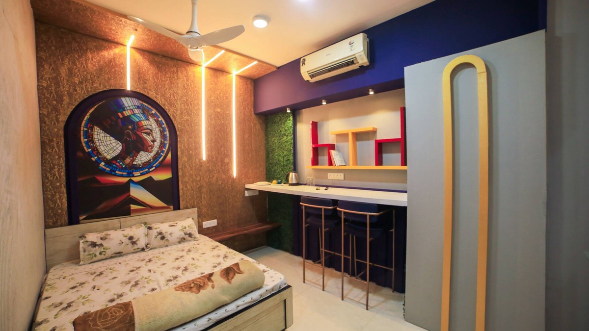 Indore Apartment | Indulge in stylish luxury & superb hospitality in Nipania, close to all Mallsnnn