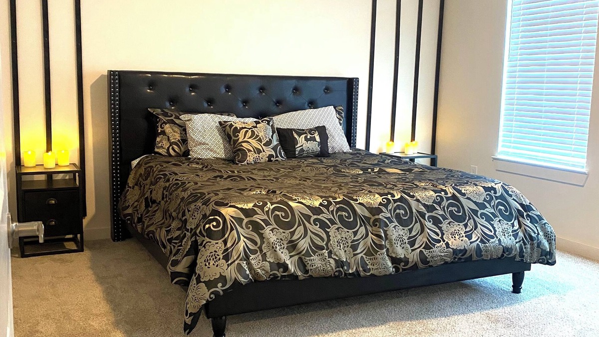 Covington House | Indulge in the unique experience offered by Kuffs N Kisses.