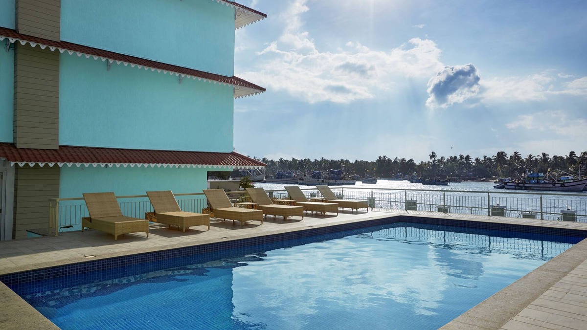 Velim Hotel | Indy Waterfront Resort