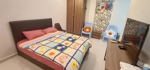 Batu Lintang Apartment | Infinity City View Pool Kozi Square