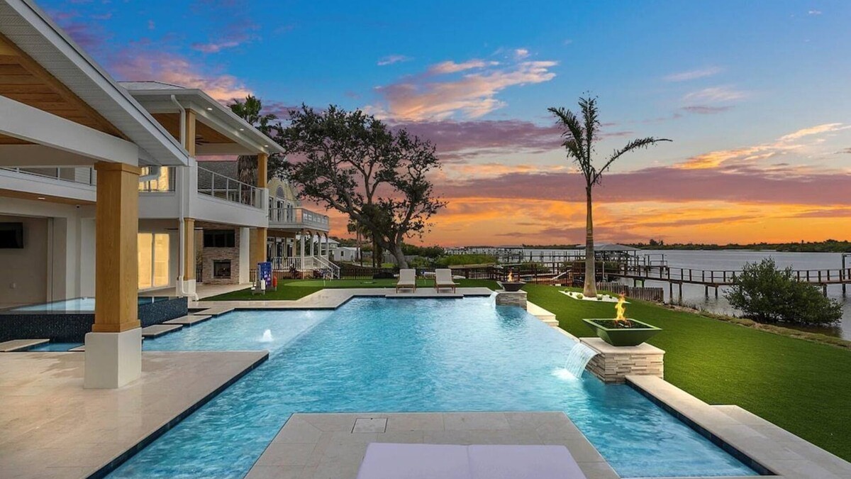 Totem Park House | Infinity Pool Paradise Luxe Waterfront Living