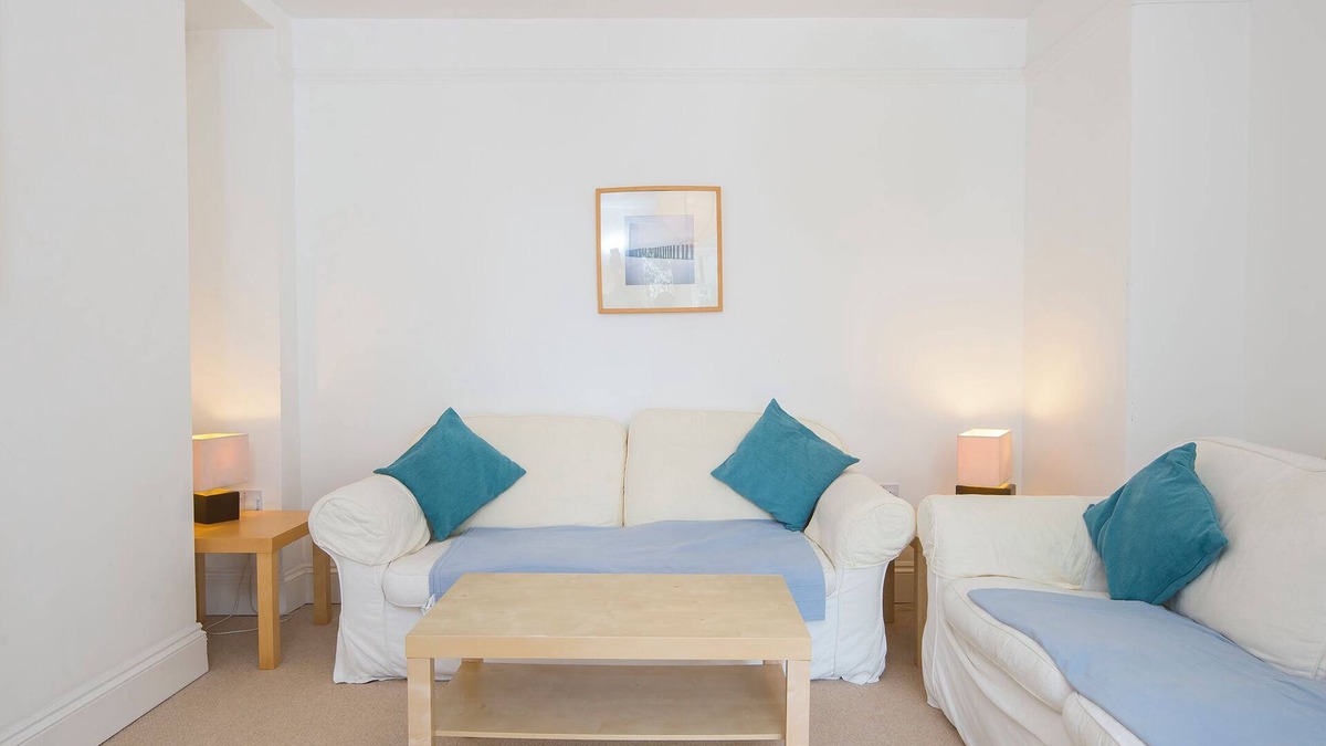 Manorbier Cottage | Inglenook, Holiday Cottage Manorbier, Sleeps 4, 2 bedrooms, bathrooms