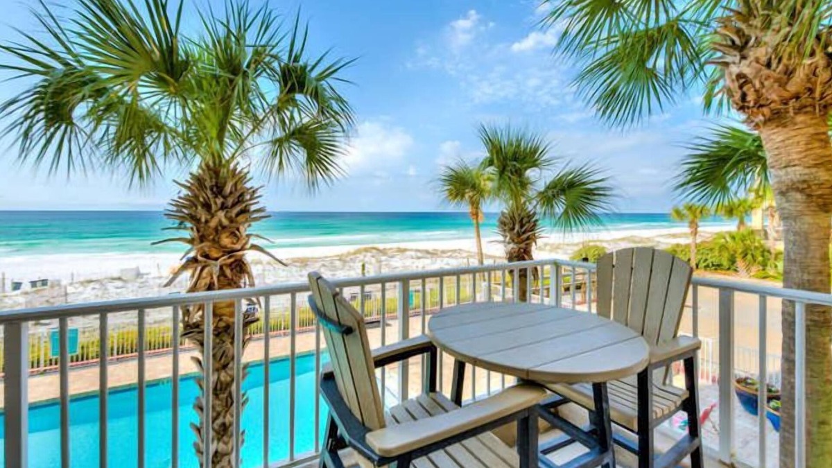 Crystal Beach Condo | Inn at Crystal Beach 208B by Salt Water Vacations