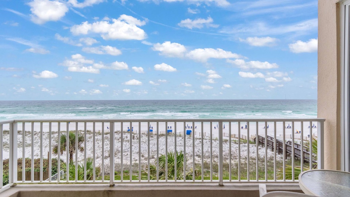 Crystal Beach Condo | Inn at Crystal Beach 303 | by Salt Water Vacations