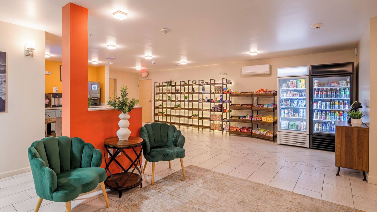 Moss Landing Hotel | Inn At Moss Landing Point