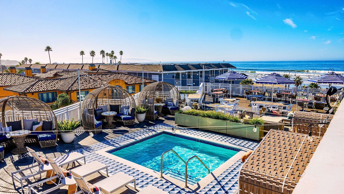 Downtown Hotel | Inn at the Pier Pismo Beach, Curio Collection by Hilton