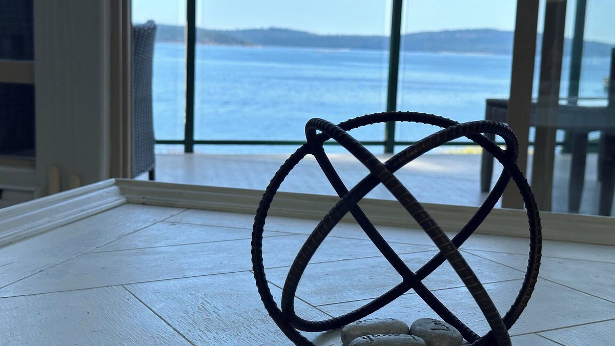 North Oyster Condo | INN OF THE SEA - Stunning views~ Oceanfront Pool & Hot Tub, Private Dock