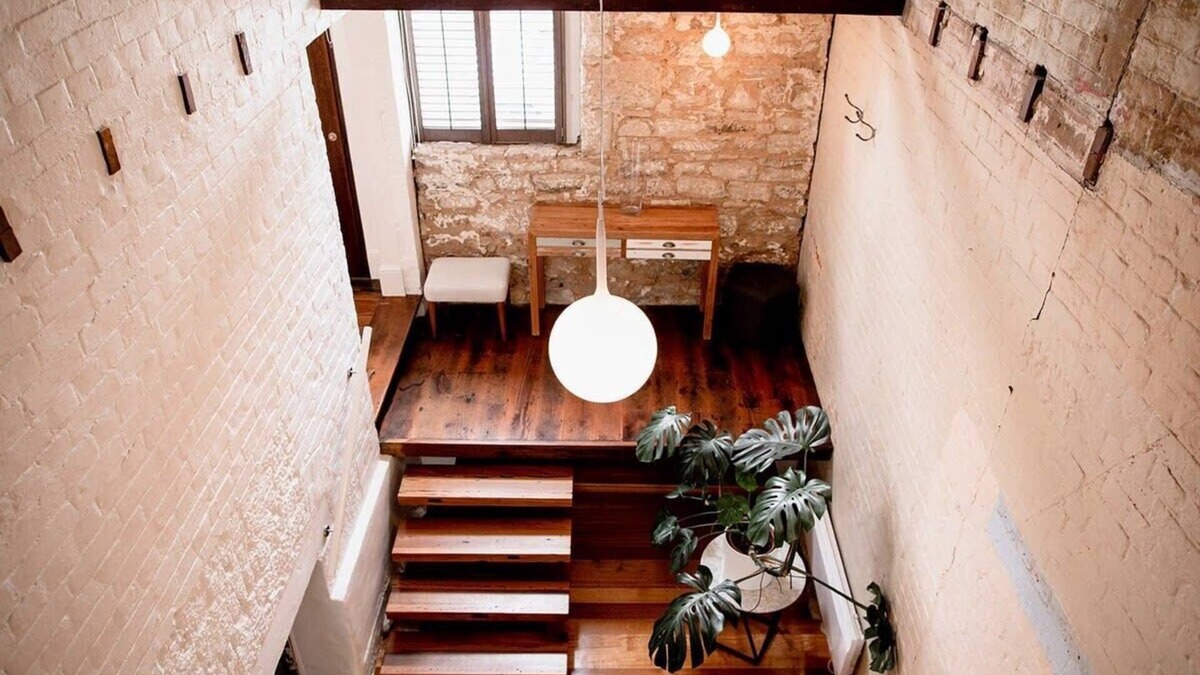 Hobart Central Business District House | Inner-city sanctuary with off-street parking