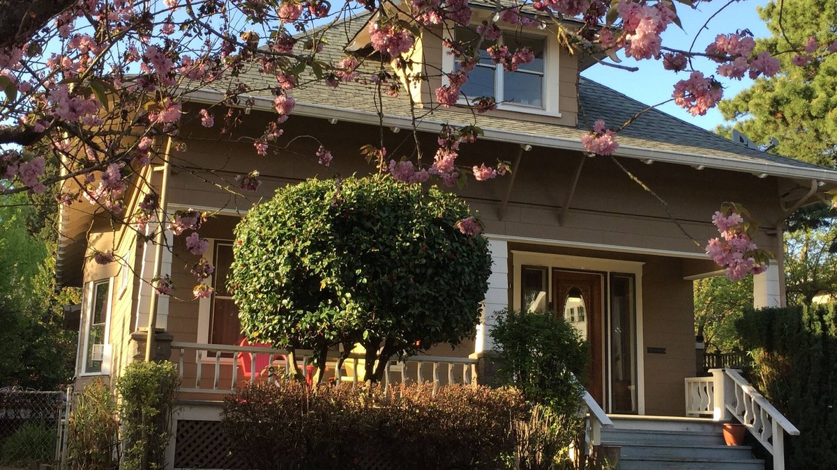 Richmond House | Inner Southeast Portland Comfy & Eclectic Craftsman Home
