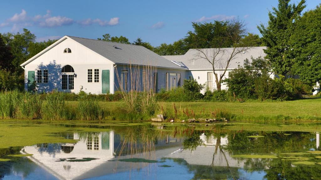 Logansport Bed & Breakfast | Inntiquity, A Country Inn