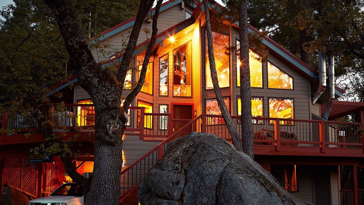 Yosemite West Apartment | Inside Yosemite N.P. Gates!, Our Cozy Rooms Are Minutes From Valley Attractions.