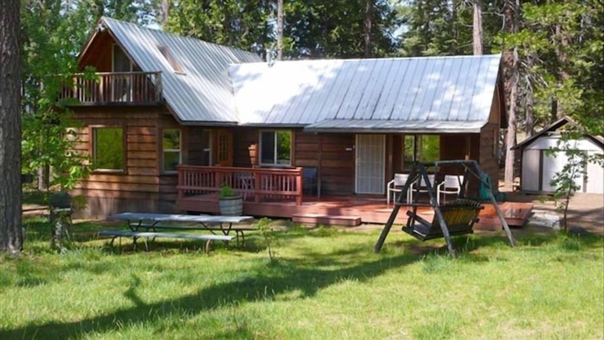 Foresta Cabin | INSIDE YOSEMITE! FORESTA! Peaceful, Artistic, the Place to be!