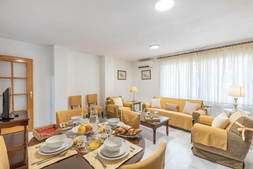 Armilla Apartment | Inspiración y Confort cerca del PTS y de Fermasa