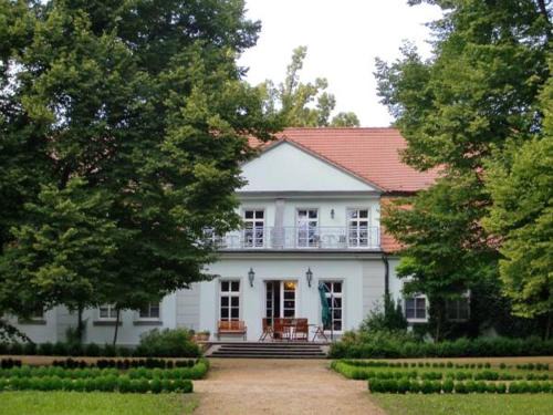 Neustadt Bed & Breakfast | Internat Schloss Spiegelberg