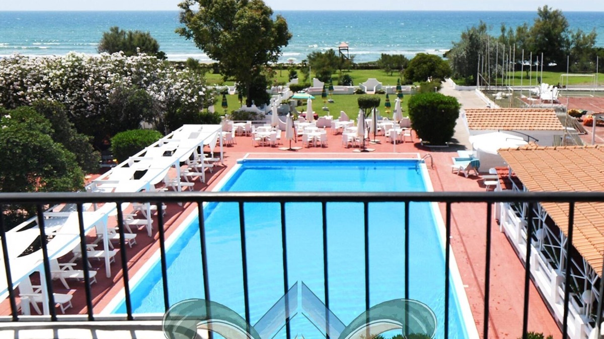 Mondragone Hotel | International Resort
